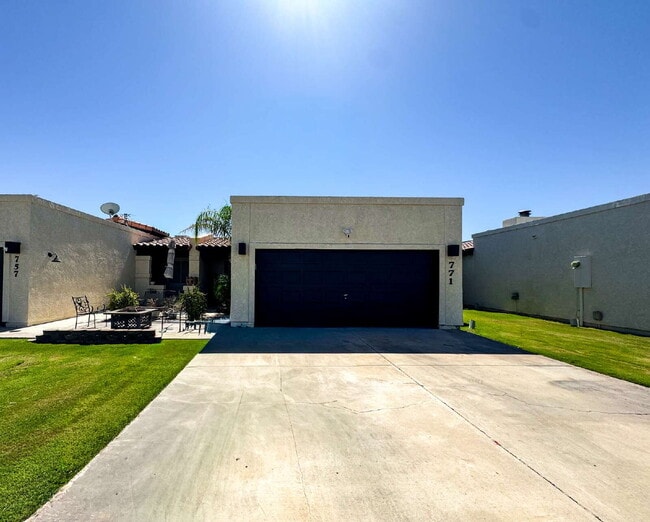 Photo - "Well Maintained 3 Bedroom, 2 Bathroom Pool Home in Yuma Corona!"