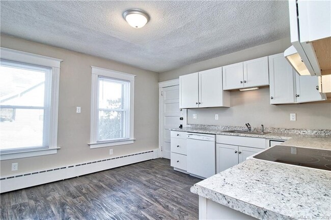 Photo - 15 Diamond St Unidad #B