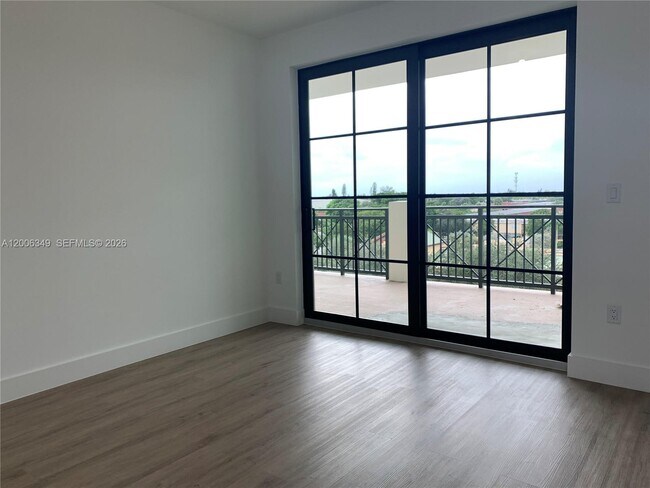 Photo - 4100 Davie Rd Unit 417