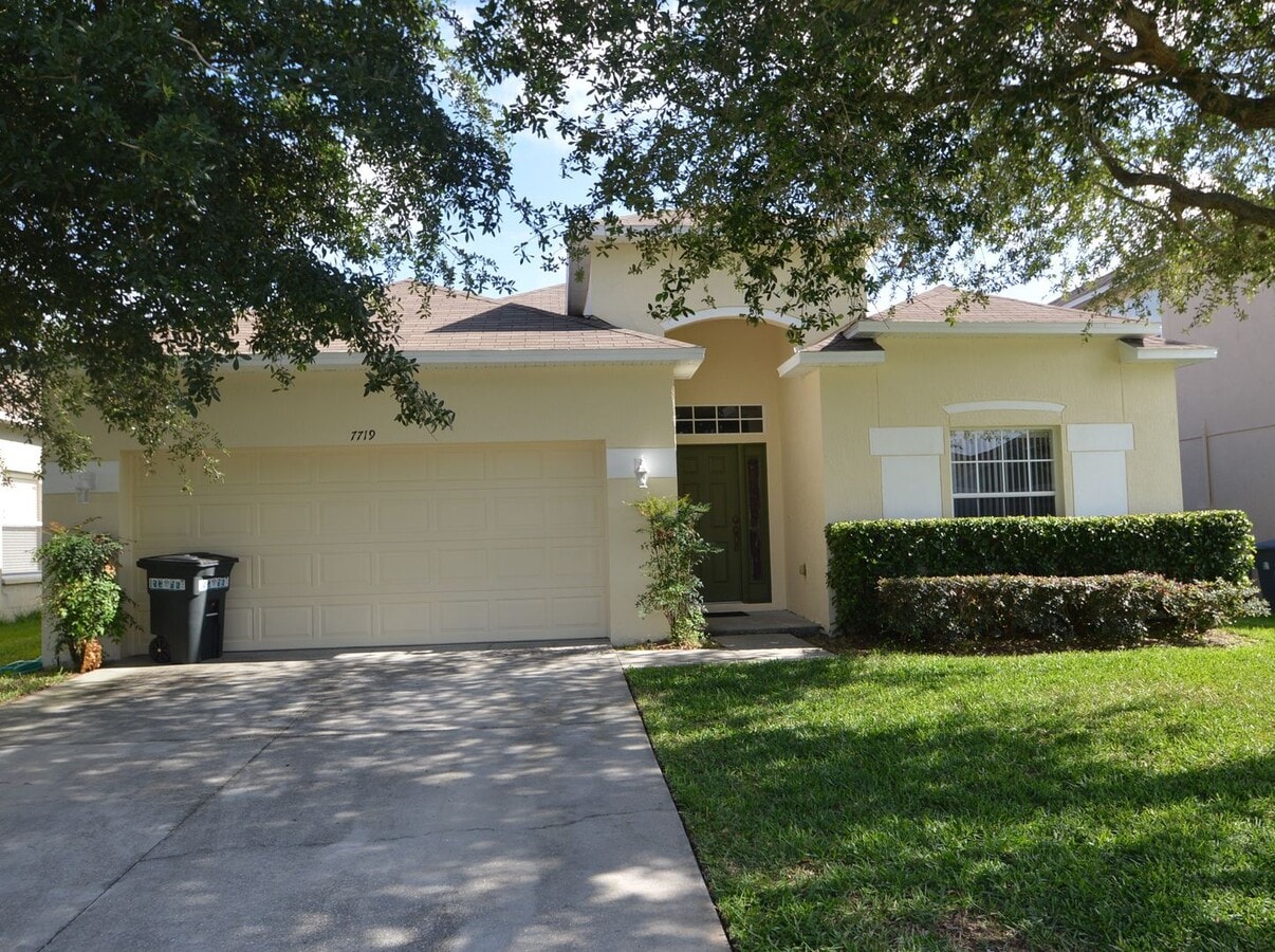 ROBINSON HILLS: 3 bed/2 bath, 2 Car Garage... - ROBINSON HILLS: 3 bed/2 bath, 2 Car Garage... House