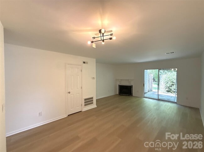 Photo - 6034 Heath Valley Rd