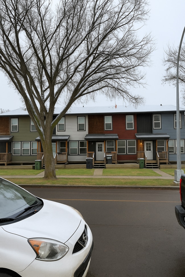 Building Photo - 12148-12105 105 St Unit 12148 - Bsmt