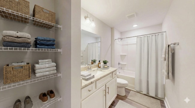 Photo - 203 Winding Chestnut Dr