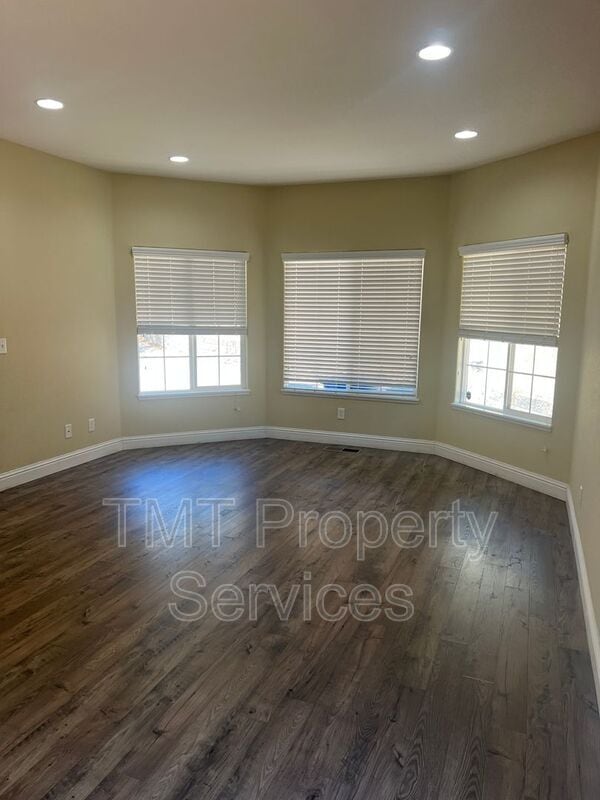 Photo - 3479 Hanley Dr