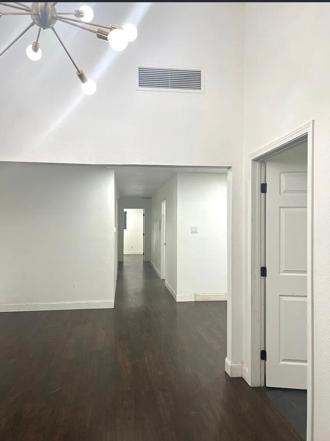 Photo - 1021 Claire Ave