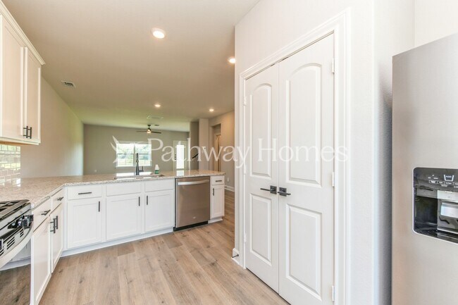 Photo - 619 Brookside Dr