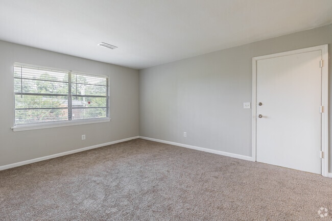2BR, 1BA - 925SF - Variation