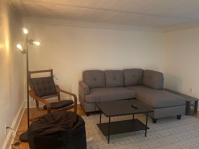 Photo - 826 N Aurora St Unit 2