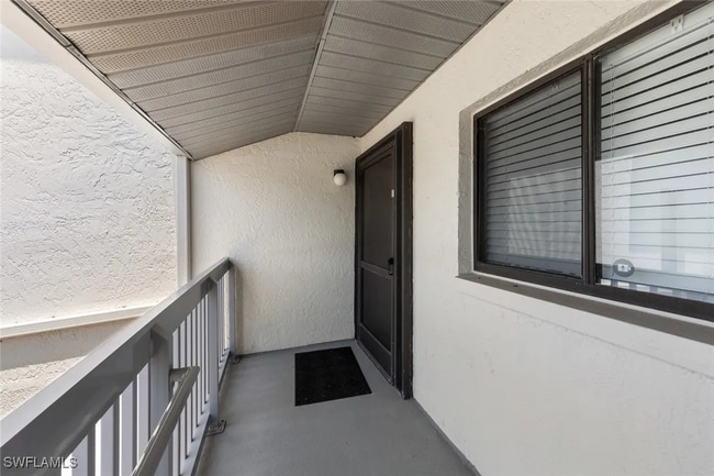 Building Photo - 6296 Sugar Bush Ln Unit E Rental