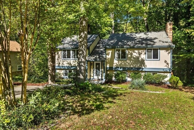 Photo - Spacious 5 Bedroom Home in Midlothian - $2,800/mo