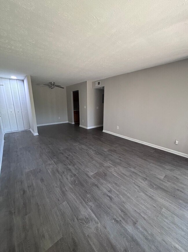 Photo - Great Location! Unit #4