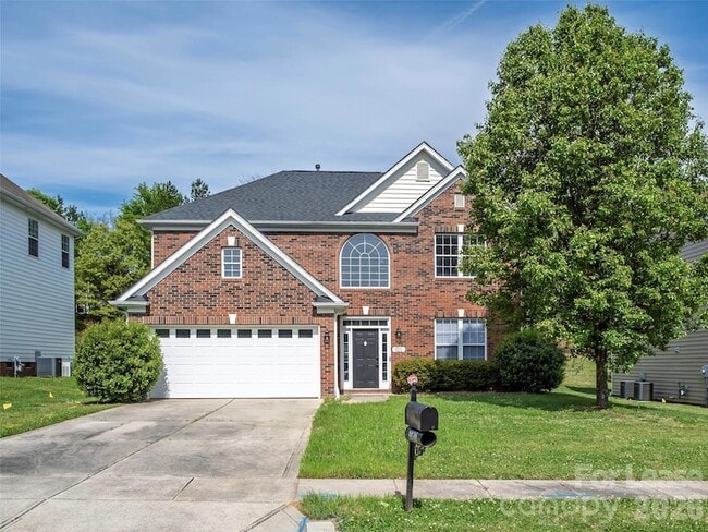 Building Photo - 1030 Boxelder Ln