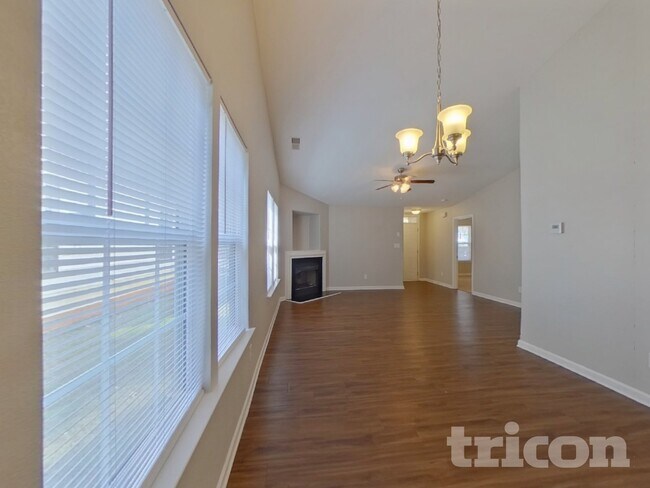 Photo - 2856 Oasis Ln
