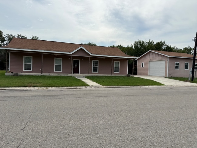 Building Photo - 6 Sunflower Cir Rental