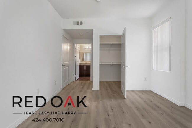 Photo - 11925 Kling St Unit 104