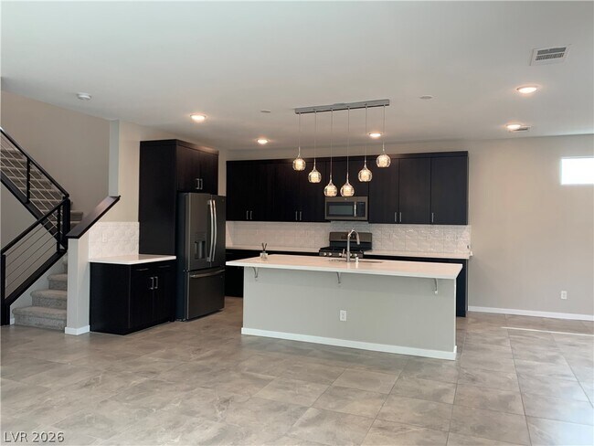 Building Photo - 537 Ruby Mesa Ave