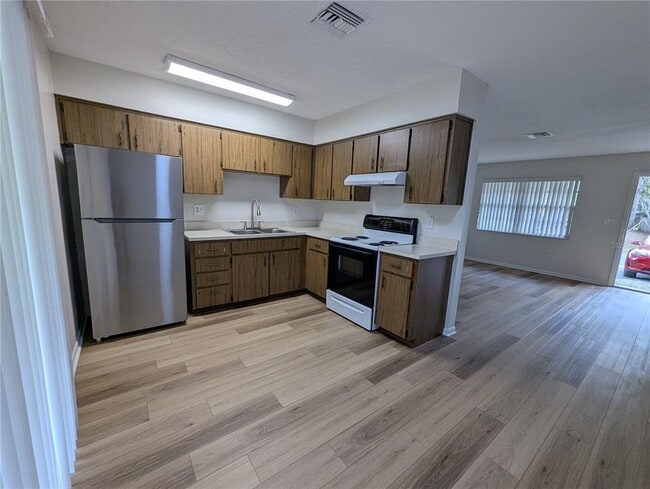 Photo - 20032 Suncrest Dr