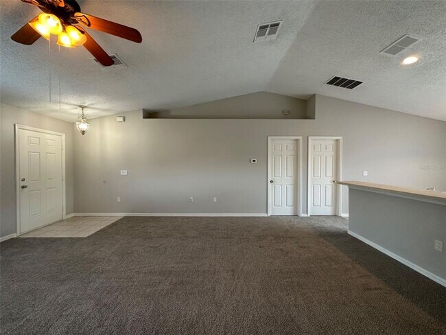 625 Llama Dr