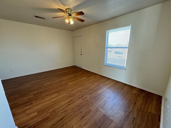 1603 Cedarhill Dr Unit C