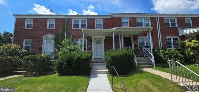 Building Photo - 1817 Darrich Dr Rental