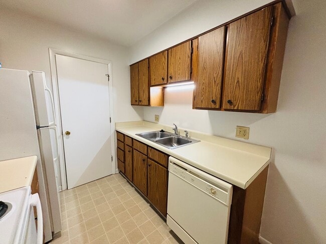 Photo - 207 Wharton St SE Unit 4