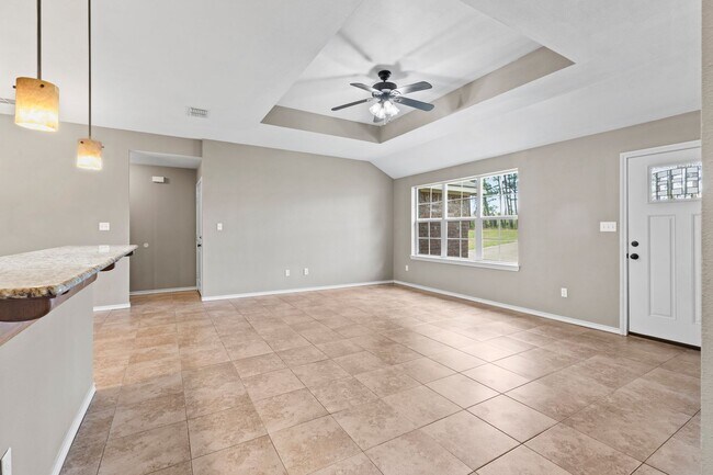 Photo - MOVE IN READY AND $200 off NICEST IN LINDALE Single Family Home- Nearly New-Lindale ISD - 3 Bedro...