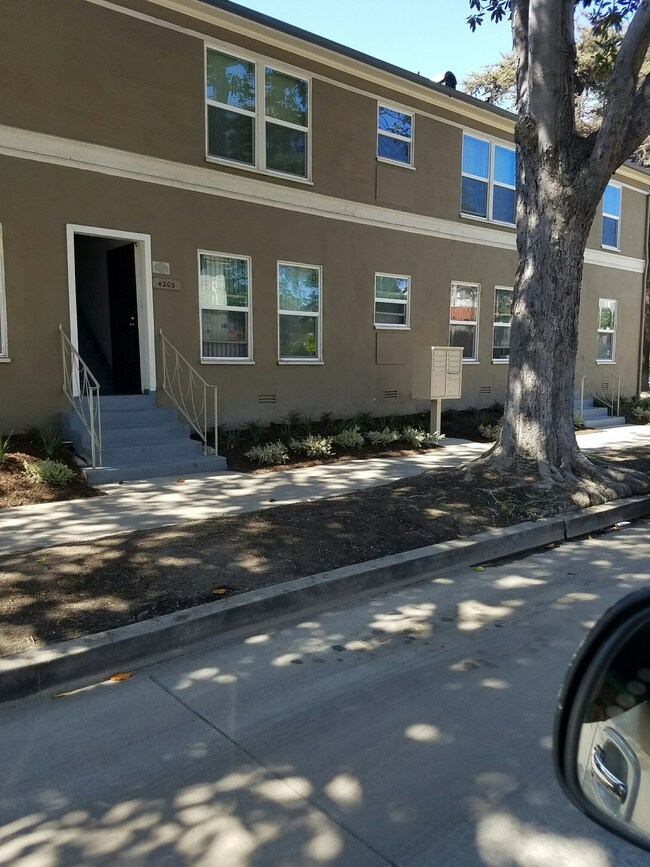 Leimert Park Apartments For Rent in Los Angeles, CA