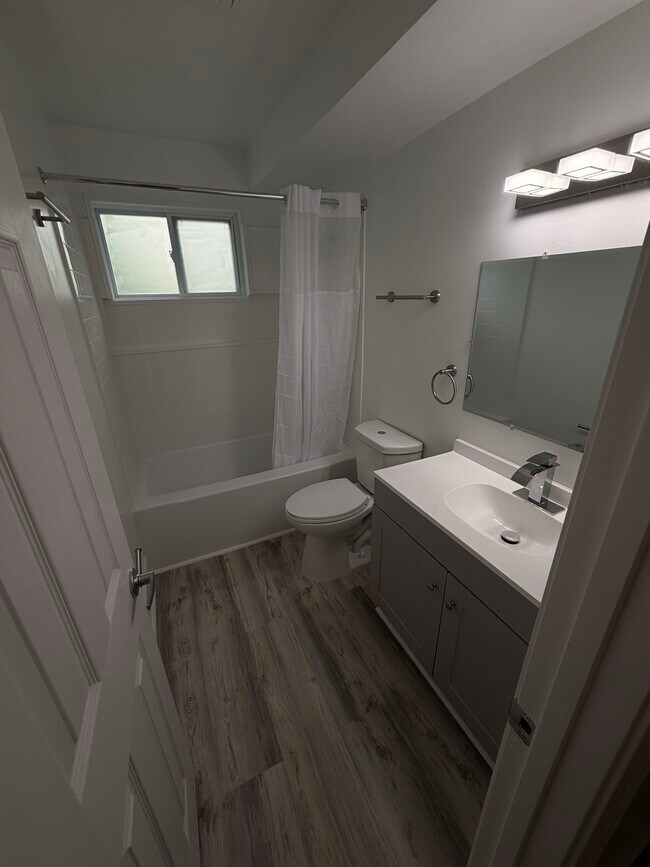 Photo - Southgate Apartments