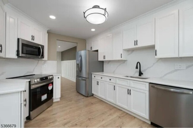 Building Photo - 86 Longacre Ct Rental