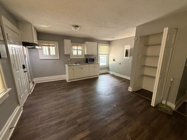 Photo - 1126 Boulevard