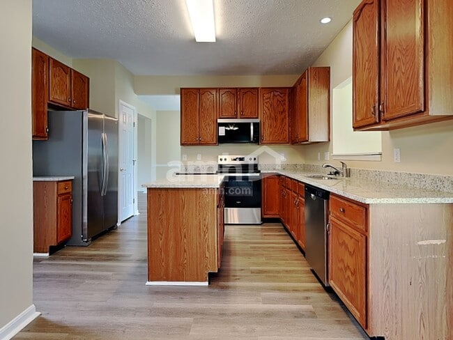 Photo - 4558 Randall Dr