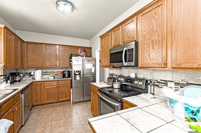 Photo - 23592 Country Manor Ave