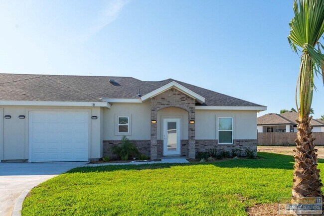 18 S Bay Hill Dr