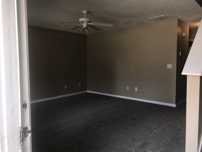 Photo - 6035 Creekerton Blvd