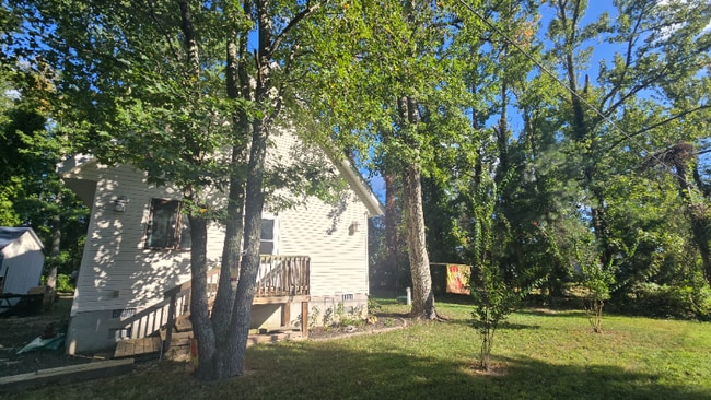 Building Photo - 14742 MacArthur Dr Rental