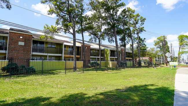 Building Photo - Retreat on Rosslyn