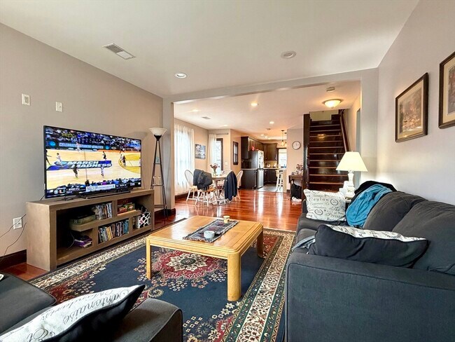 Photo - 52 Sheridan Ave Unit 52