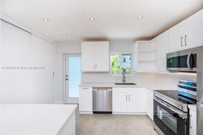 Photo - 636 Malaga Ave Unit 636 Malaga Ave  2