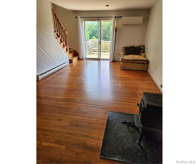 Photo - 160 Couch Rd