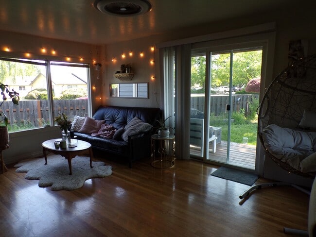 Photo - 2305 NW Fillmore Ave