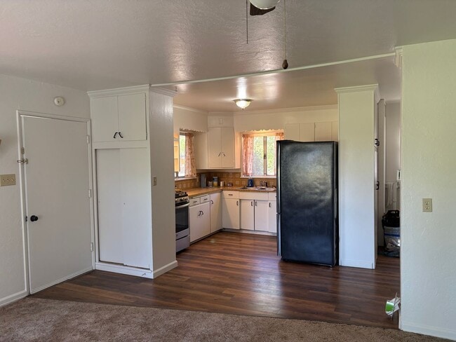 Photo - 5703 Chapel Dr