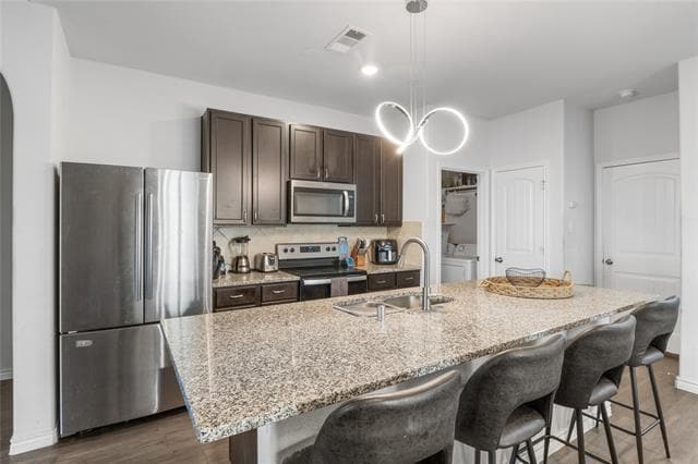 Photo - 1425 Tall Pine Way