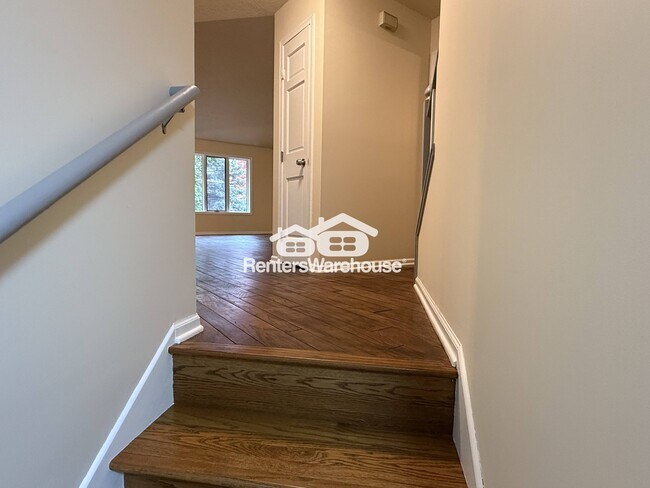 Photo - 7406 Cahill Rd