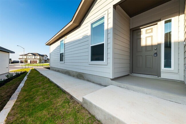 Photo - 403 Cross Barn Blvd