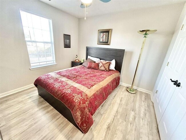 Photo - 6031 Ambassador Dr