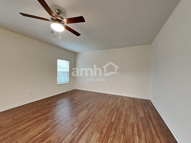 Photo - 653 Hamilton Park Dr