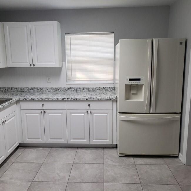 Photo - 7303 Roberts Rd