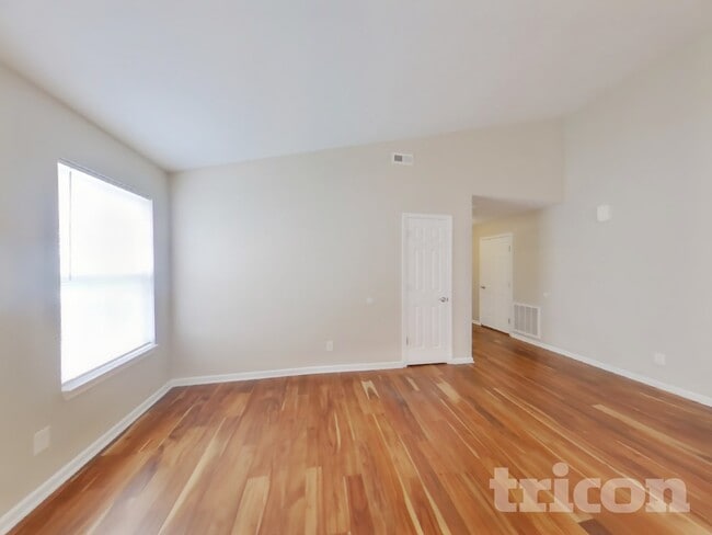Photo - 7650 Lara Lee Dr