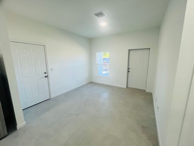 Photo - Brand New 2/2/1 - Lehigh Acres