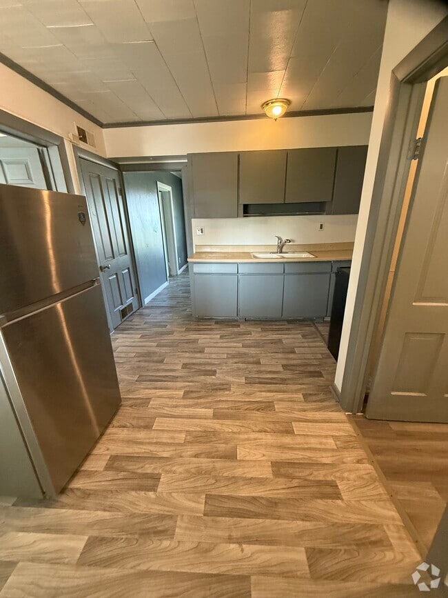 Building Photo - 127 S Woodlawn Ave Rental